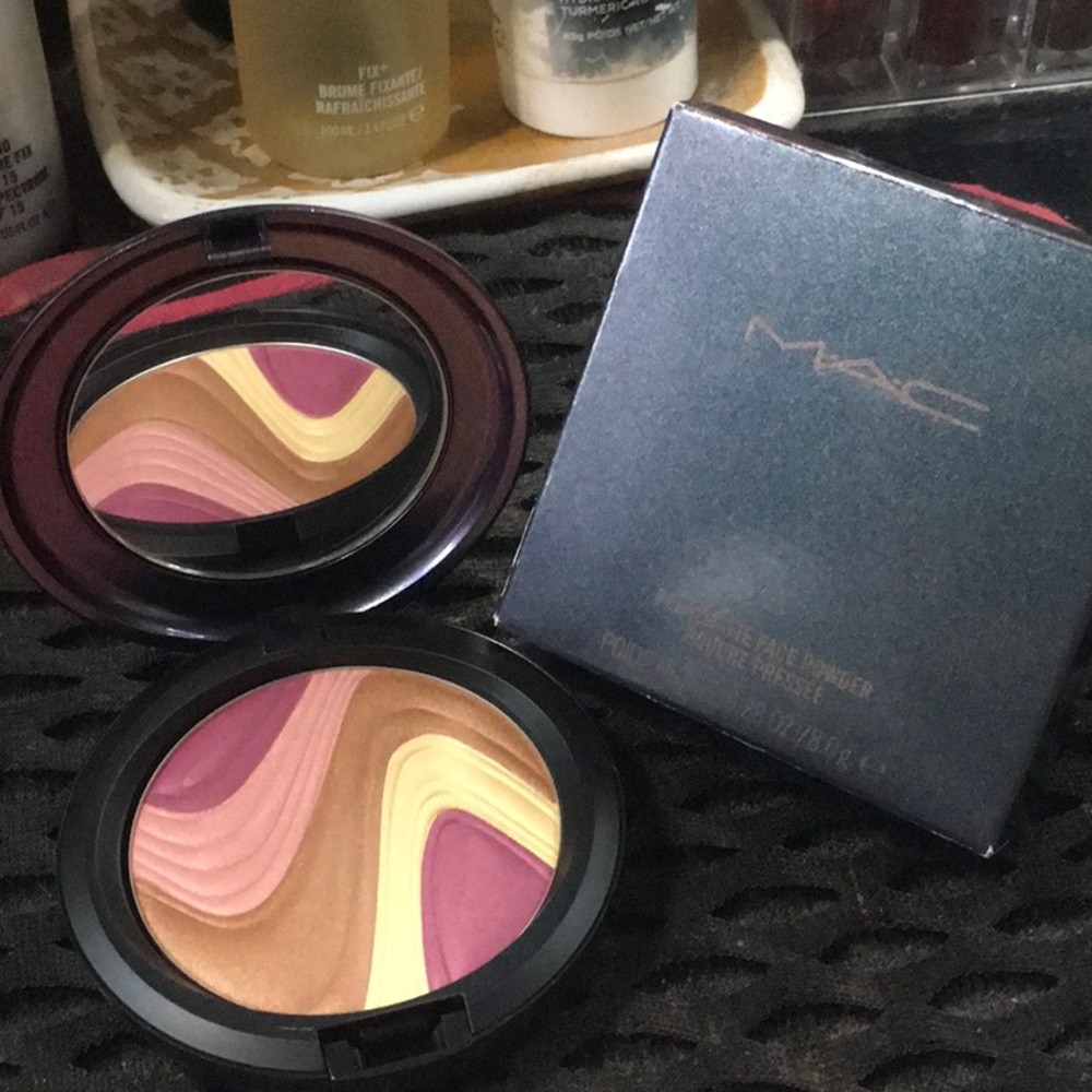 Mac pearl matte face power Mother o’ Pearl NIB